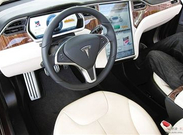 提前發布財報、兩家做空機構突然轉多：特斯拉逆市大漲近13%