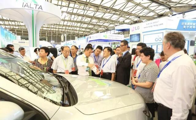 小鵬汽車爆發無法匹配國家電網充電樁充電，官方回應：將升級優化