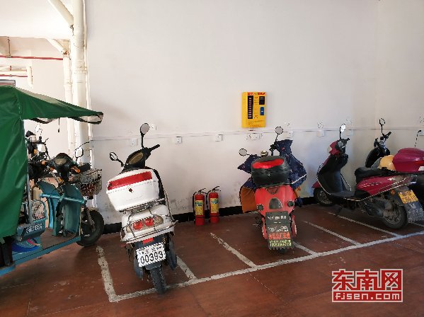 濟南多社區有了電瓶車共享充電樁!掃碼就充,充滿才0.8元!快看你家樓下有嗎……