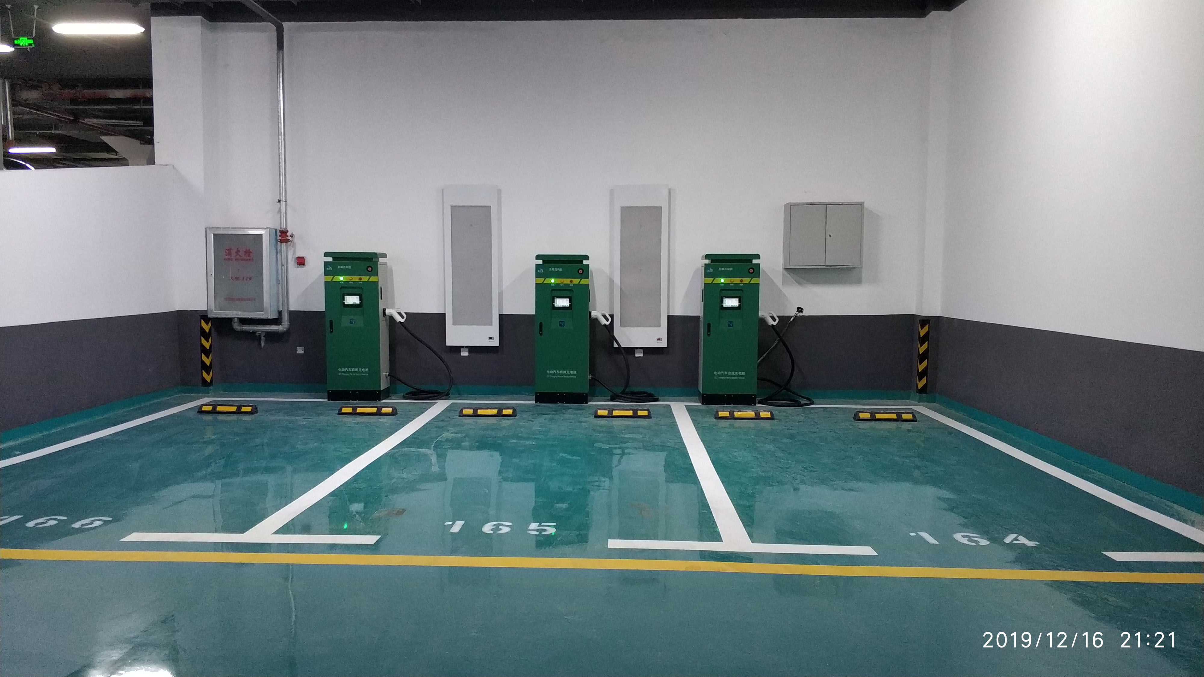 2022年中國直流充電樁數量及占比情況預測分析