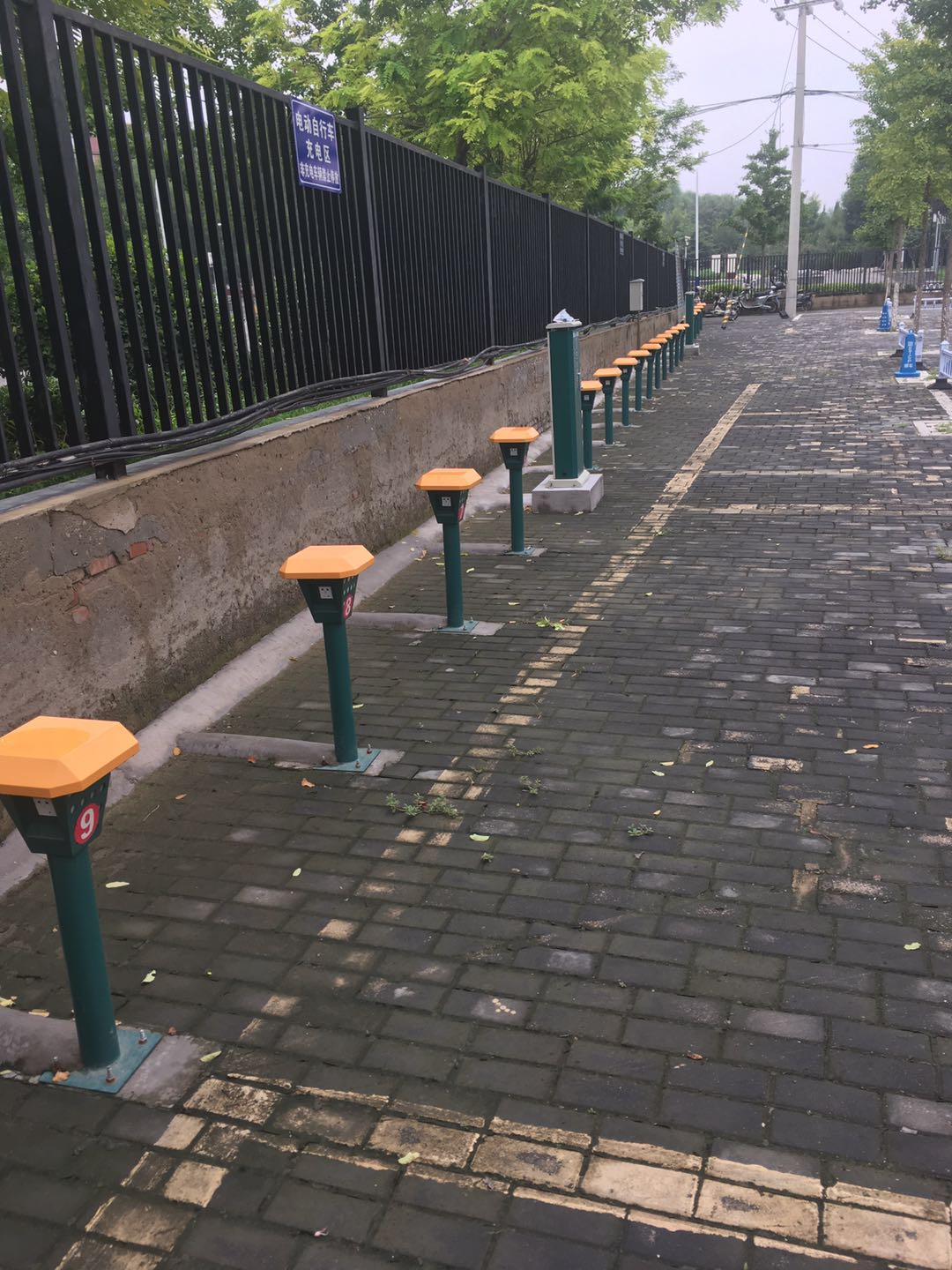 廣州市政協(xié)委員陳熒:電動(dòng)自行車充電安全管理亟待強(qiáng)化